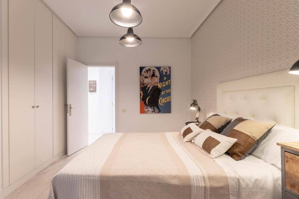 Apartamento Luxury Centro Bilbao Garaje ภายนอก รูปภาพ