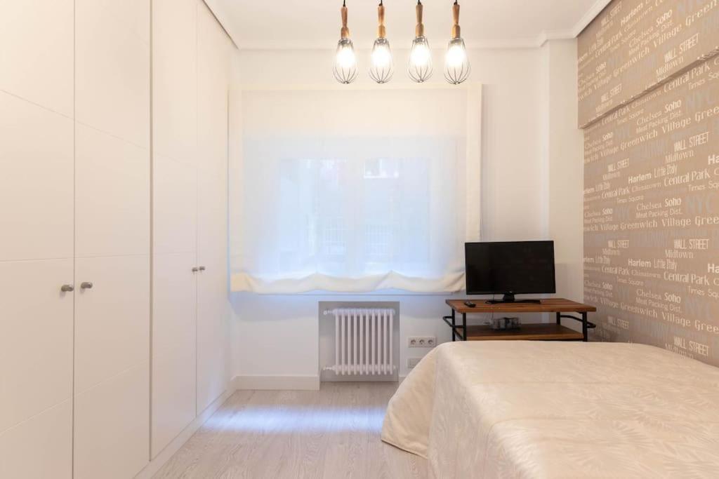 Apartamento Luxury Centro Bilbao Garaje ภายนอก รูปภาพ